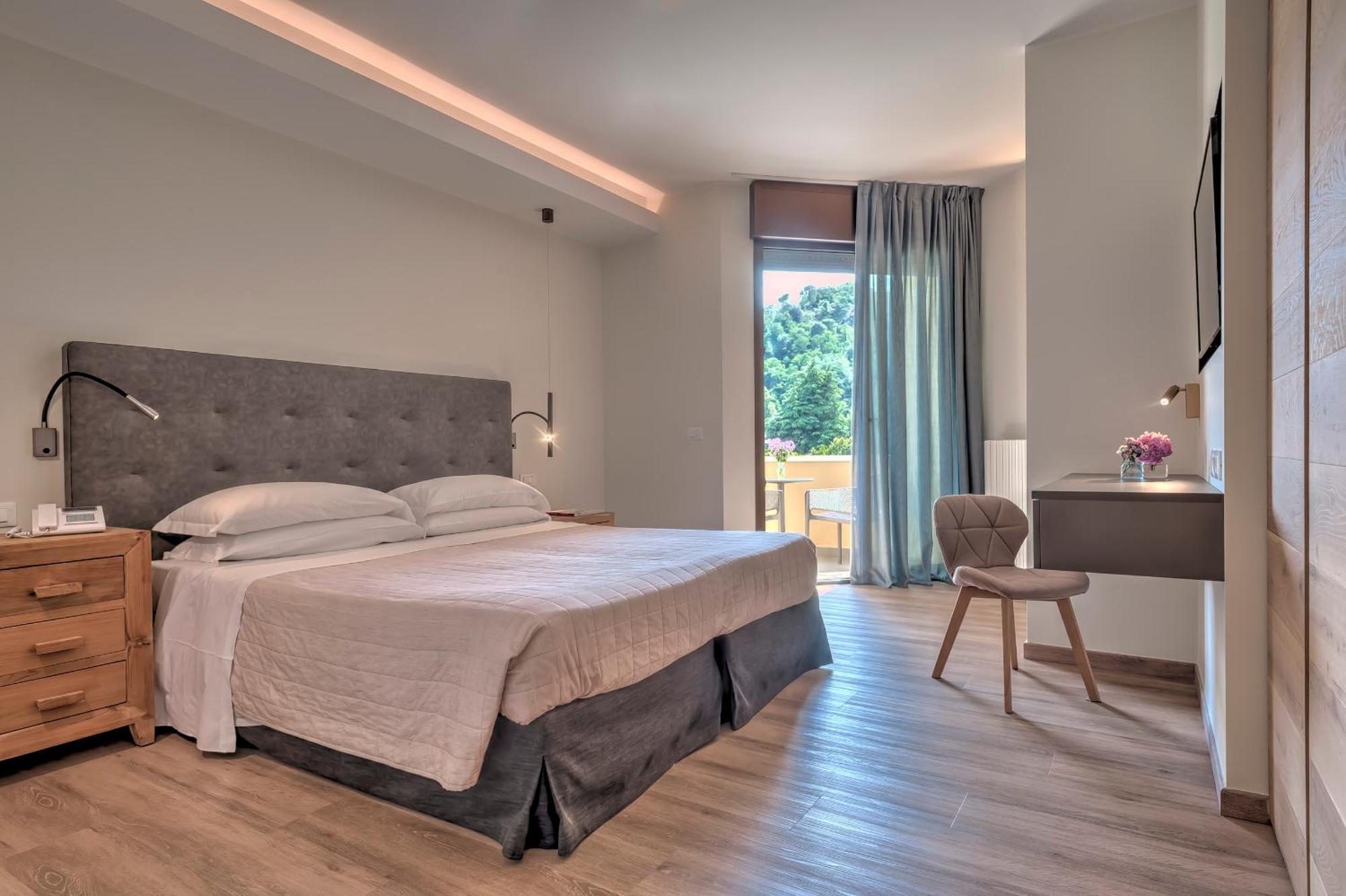 Hotel Petrarca Terme 4*